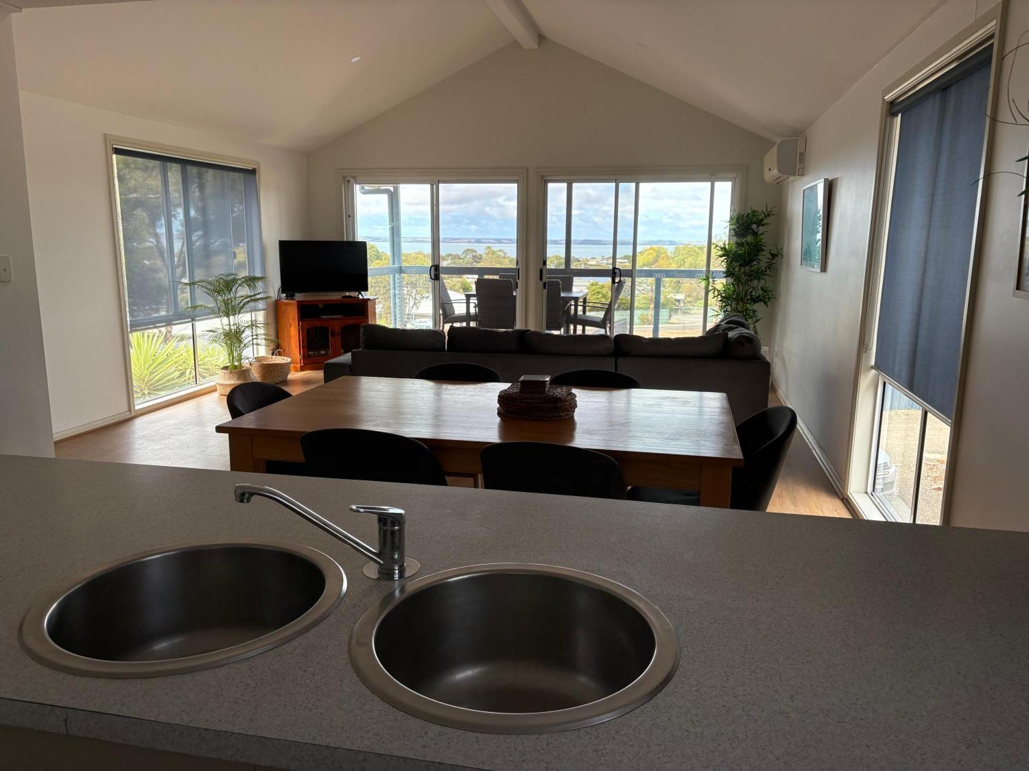 Kangaroo Island Bayview Villas Kingscote Exterior photo