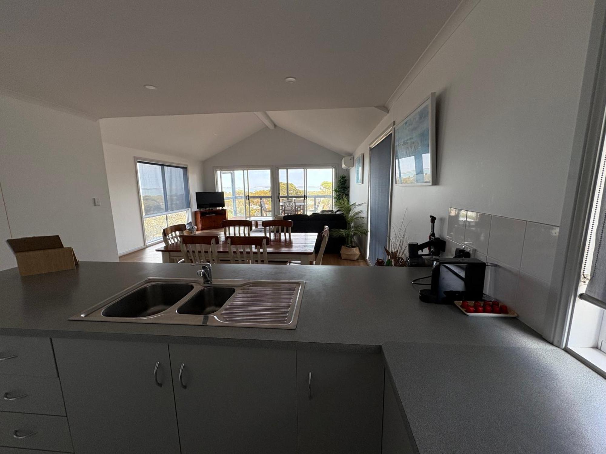 Kangaroo Island Bayview Villas Kingscote Exterior photo