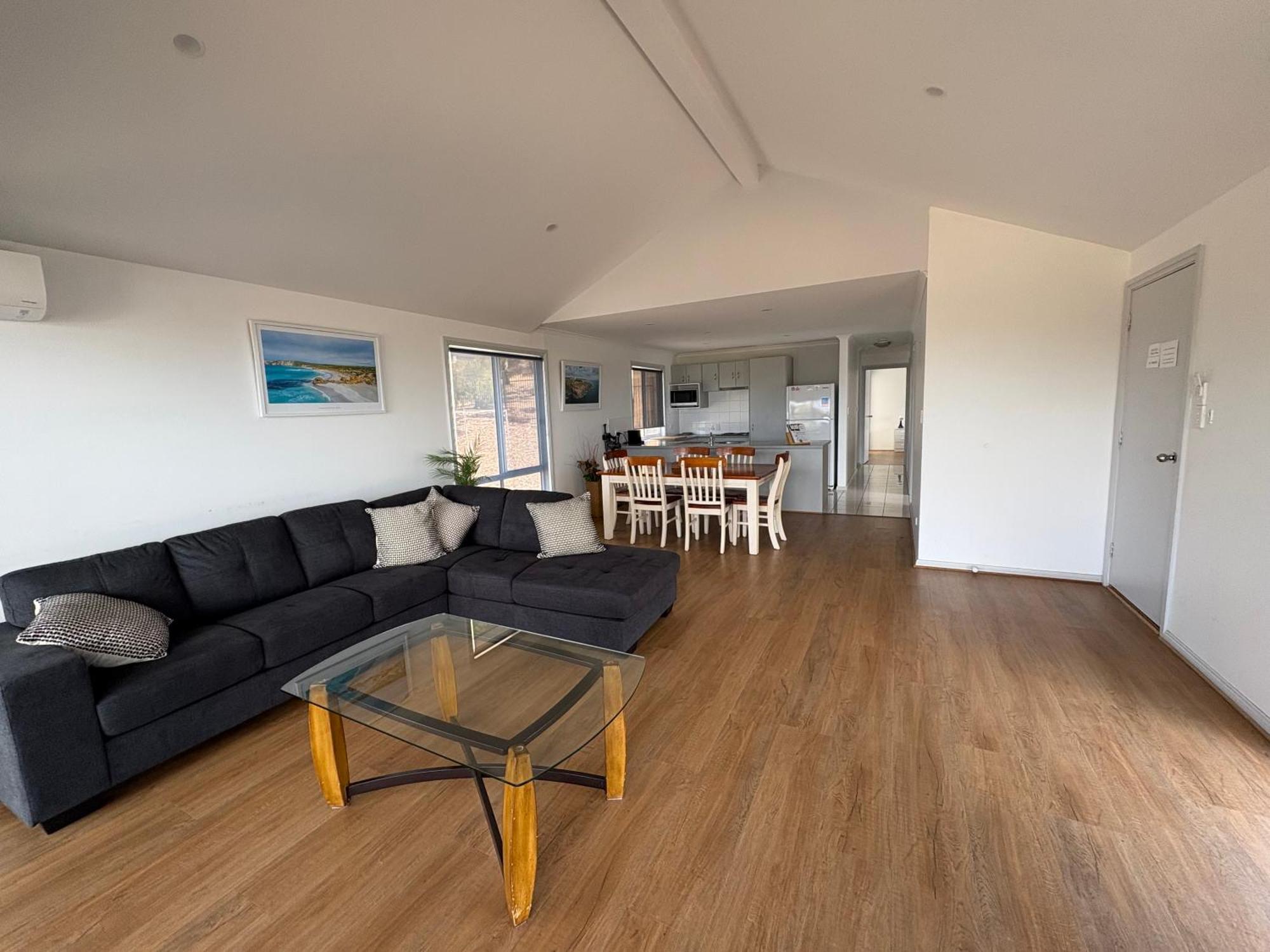 Kangaroo Island Bayview Villas Kingscote Exterior photo