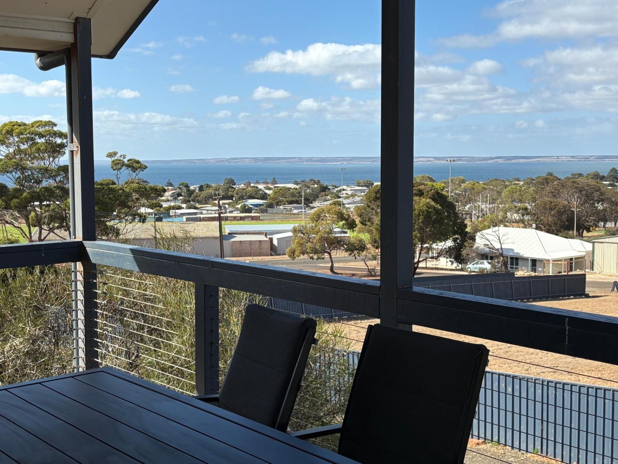 Kangaroo Island Bayview Villas Kingscote Exterior photo